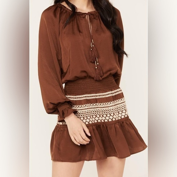 SHYANNE WOMEN'S DARK BROWN SATIN PEASANT DRESS SZ M - Picture 5 of 9